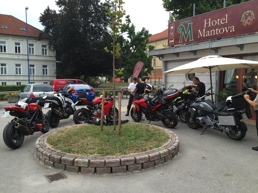 Hotel Mantova Vrhnika Bagian luar foto
