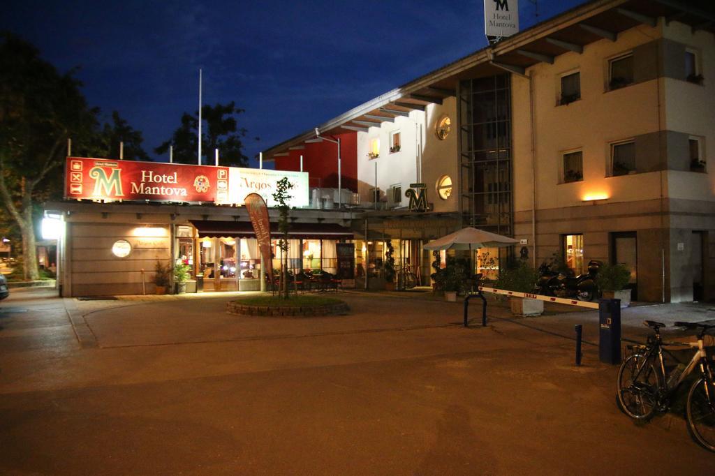 Hotel Mantova Vrhnika Bagian luar foto